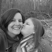 Kelly Spinks Photo 19