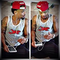 Dee Young Photo 11