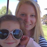 Danielle Lowden Photo 5