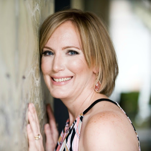 Stefanie Frank Photo 25
