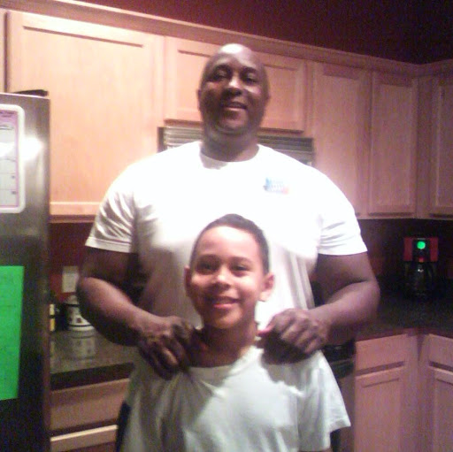 Lamont Moore Photo 9