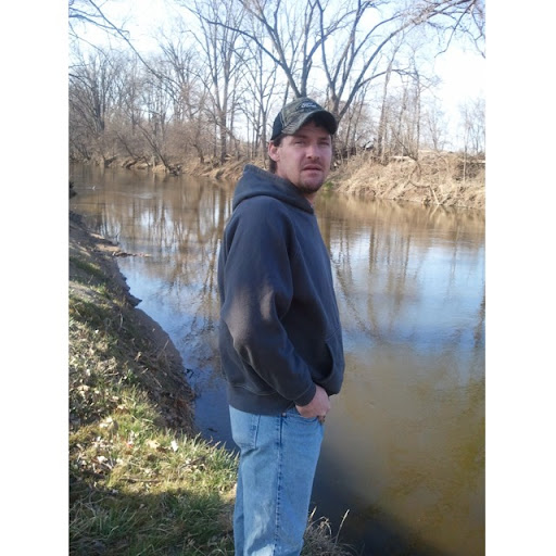 Sam Singleton Photo 16