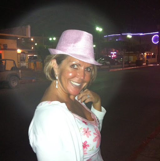 Amy Corcoran Photo 32