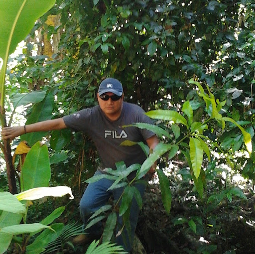 Jose Salinas Photo 29
