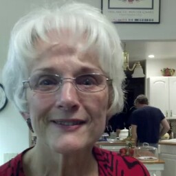 Dee Carpenter Photo 35