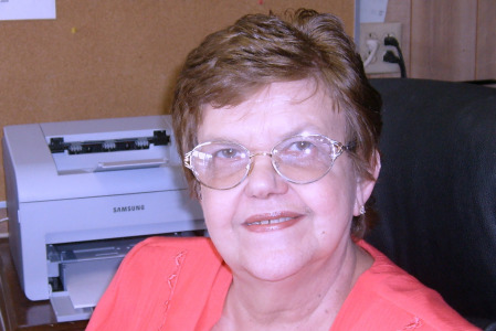 Linda Phillips Photo 6