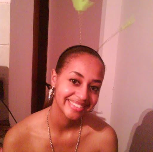 Joyce Lopes Photo 27