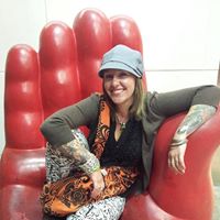 Julia Mcneal Photo 8