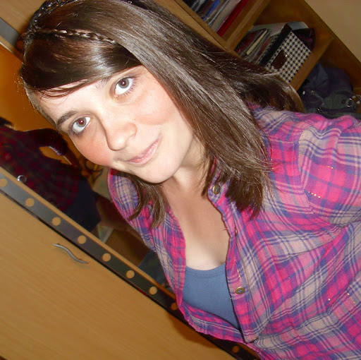 Michelle Hinze Photo 11