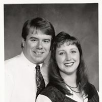 Michelle Holbrook Photo 16