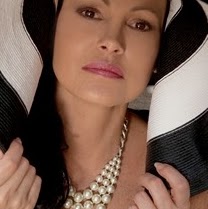 Sandra Milton Photo 18