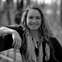 Kristen Blank Photo 6
