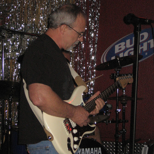 Kurt Webb Photo 29