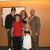 Michelle Crowe Photo 26