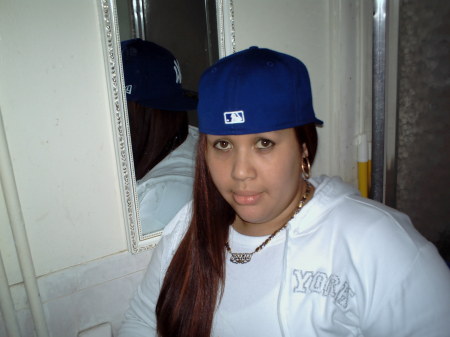 Jackie Hyde Photo 8