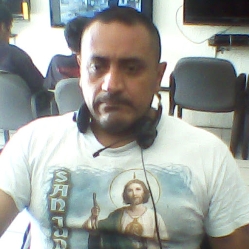 Raul Escobar Photo 4