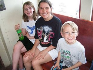 Kelly Knowles Photo 36