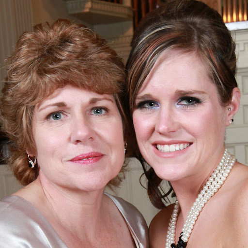 Lori Mclaughlin Photo 15