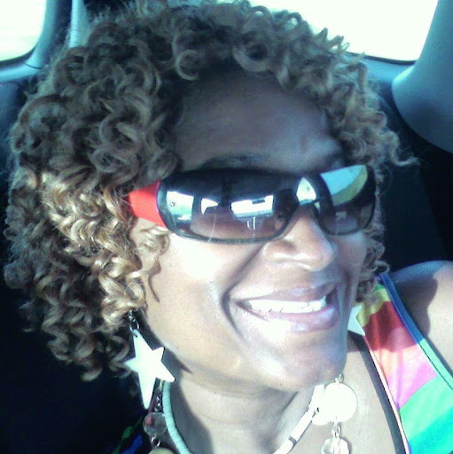 Veronica Gaines Photo 24
