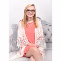 Nicole Sanders Photo 20
