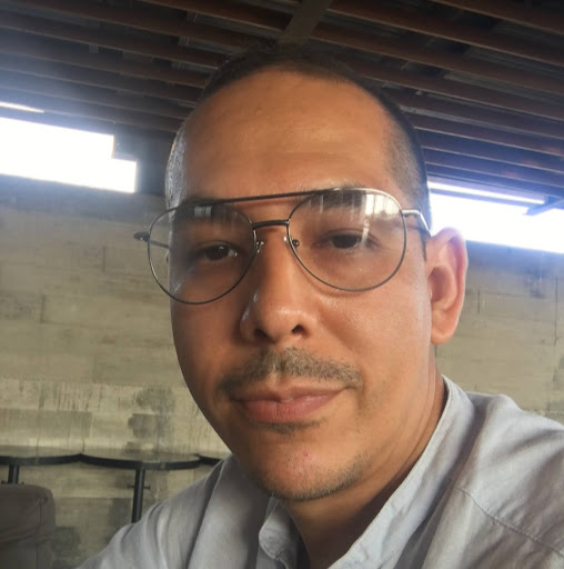 Isaac Moreno Photo 30