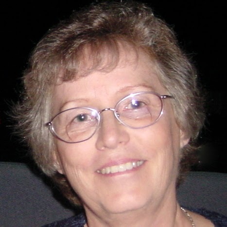 Sandy Garrett Photo 36