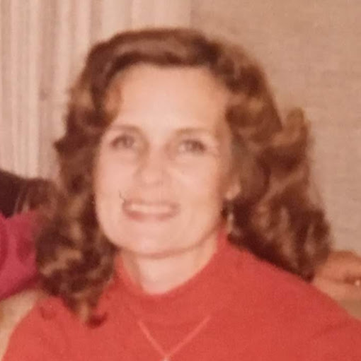 Leslie Nichols Photo 6