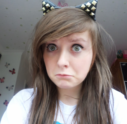 Anna Stevenson Photo 10
