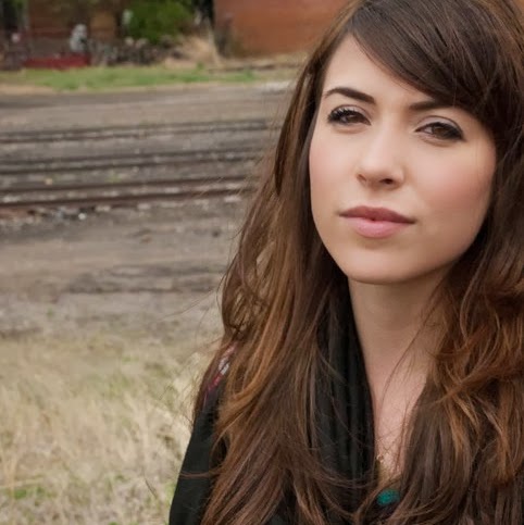 Hannah Scott Photo 10
