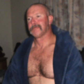 Donald Evans Photo 19