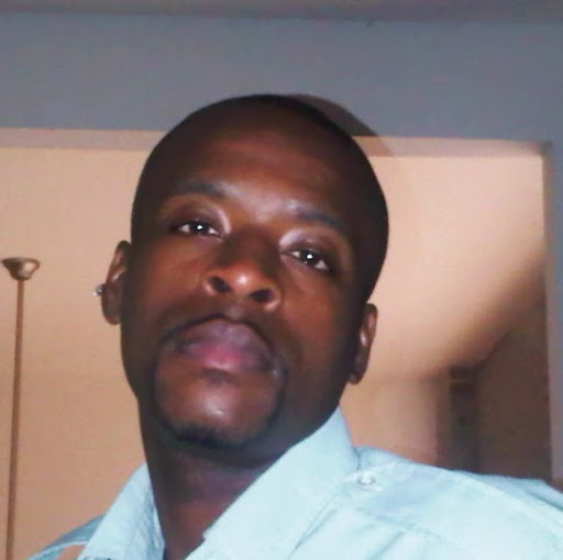 Darius Smith Photo 8