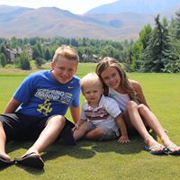 Elizabeth Michaelson Photo 17