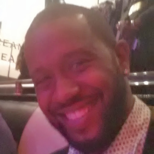 Michael Singleton Photo 41