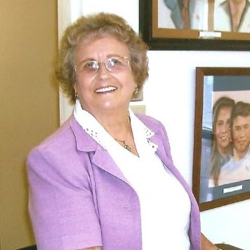 Delores Anderson Photo 23