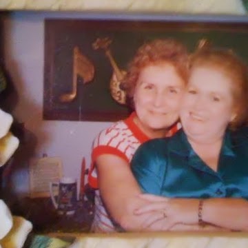 Beverly Sanders Photo 30