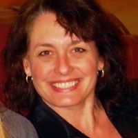 Christine Delong Photo 20