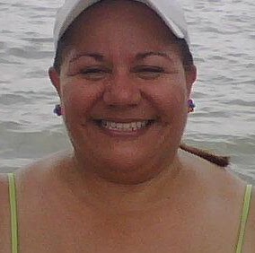 Elizabeth Paredes Photo 12