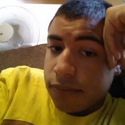 Phillip Munoz Photo 28