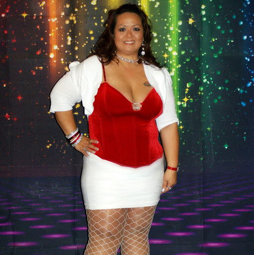 Sophia Martin Photo 30