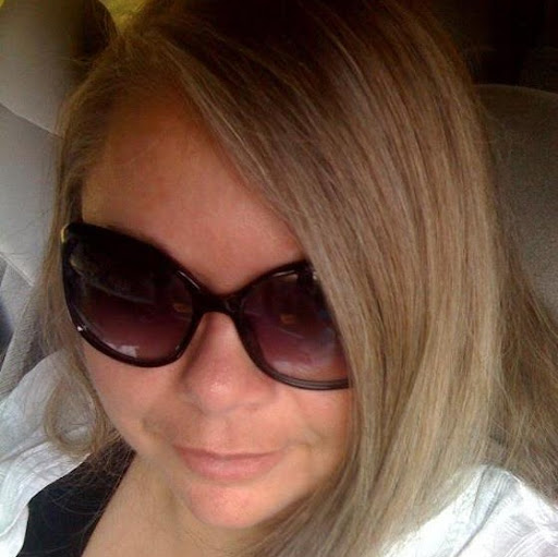 Brenda Lewis Photo 18