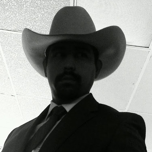 Manuel Solis Photo 16