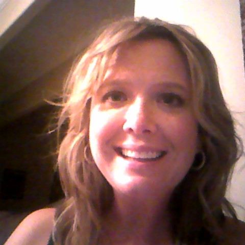 Jennifer Oliver Photo 32