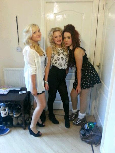 Hannah Simpson Photo 31