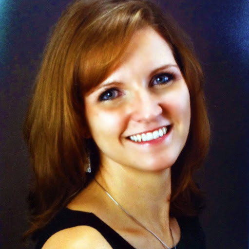 Christina Thompson Photo 13