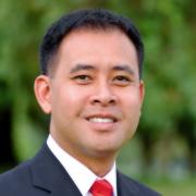 Linh Nguyen Photo 5