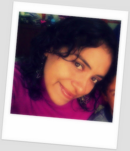 Evelyn Paredes Photo 26