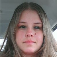 Laura Nobles Photo 8