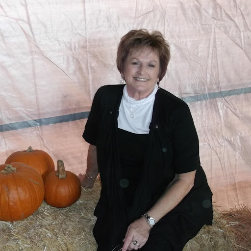 Ruth Dawson Photo 20