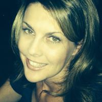Holly Roberson Photo 29