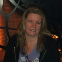 Linda Valenti Photo 17